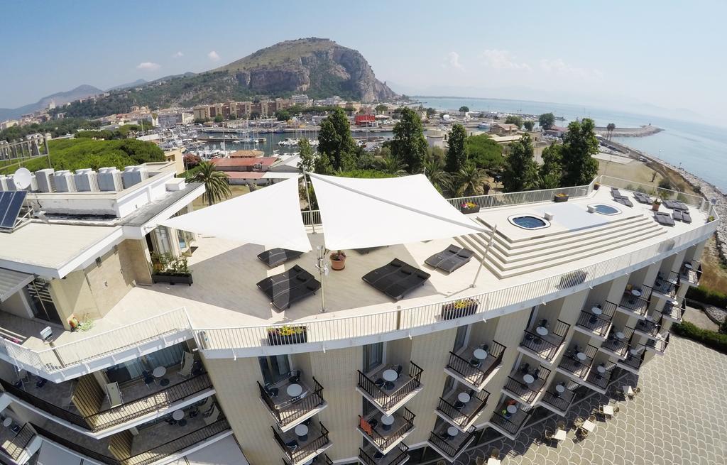 Grand Hotel L'Approdo Terracina Kültér fotó