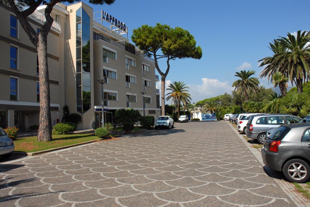 Grand Hotel L'Approdo Terracina Kültér fotó