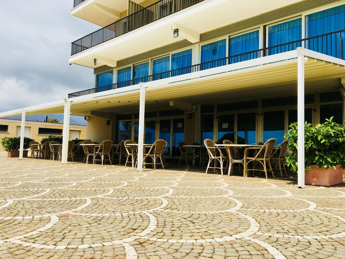 Grand Hotel L'Approdo Terracina Kültér fotó