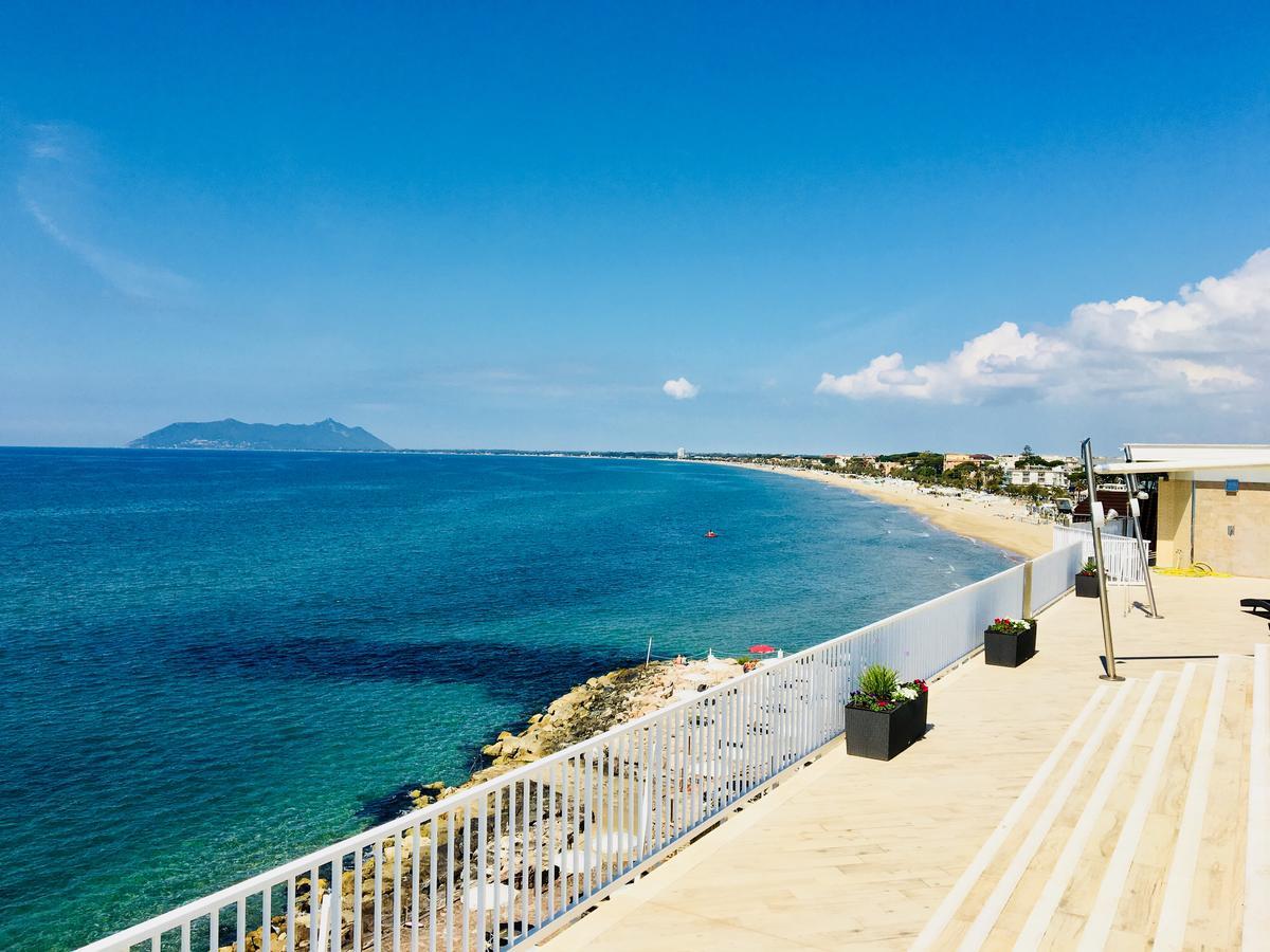 Grand Hotel L'Approdo Terracina Kültér fotó